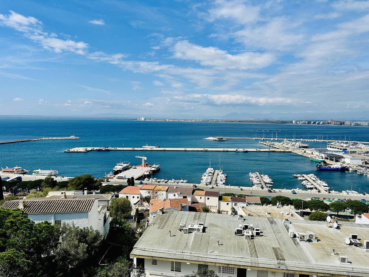 Apartamento entero, Amplio apartamento en Roses para 6 in Roses, Alt Empordà