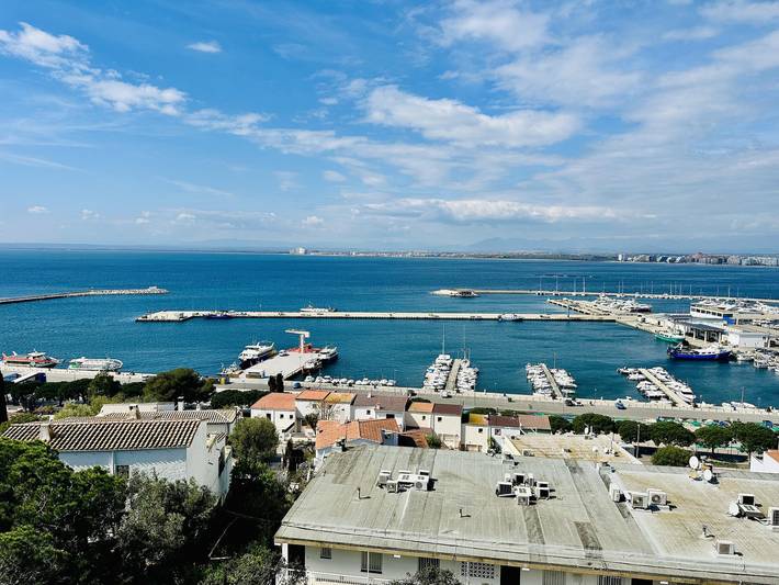 Gîte pour 6 personnes, avec terrasse à Roses - 3