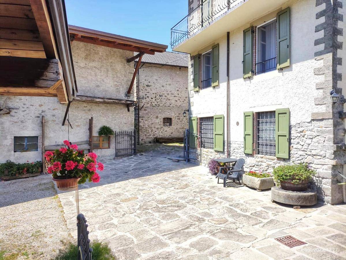 Double Room with Private Bathroom in Corniglio, Parc national des Apennins toscans-émiliens