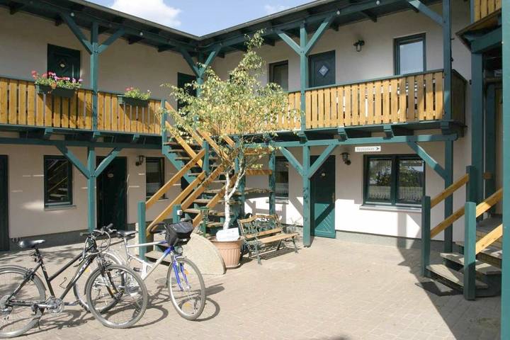BnB für 2 Personen, mit Terrasse und Garten sowie Ausblick in Waren (Müritz)