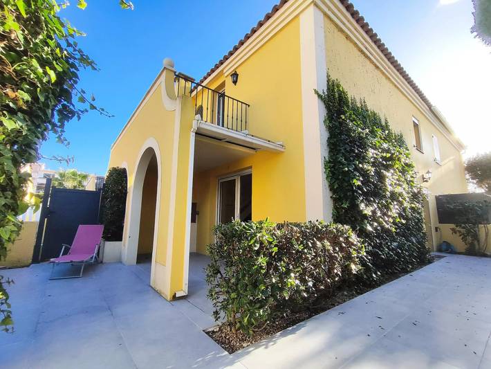 Villa pour 4 personnes, avec balcon