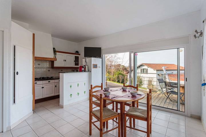 Gîte pour 4 personnes, avec terrasse et vue à Urrugne - 2