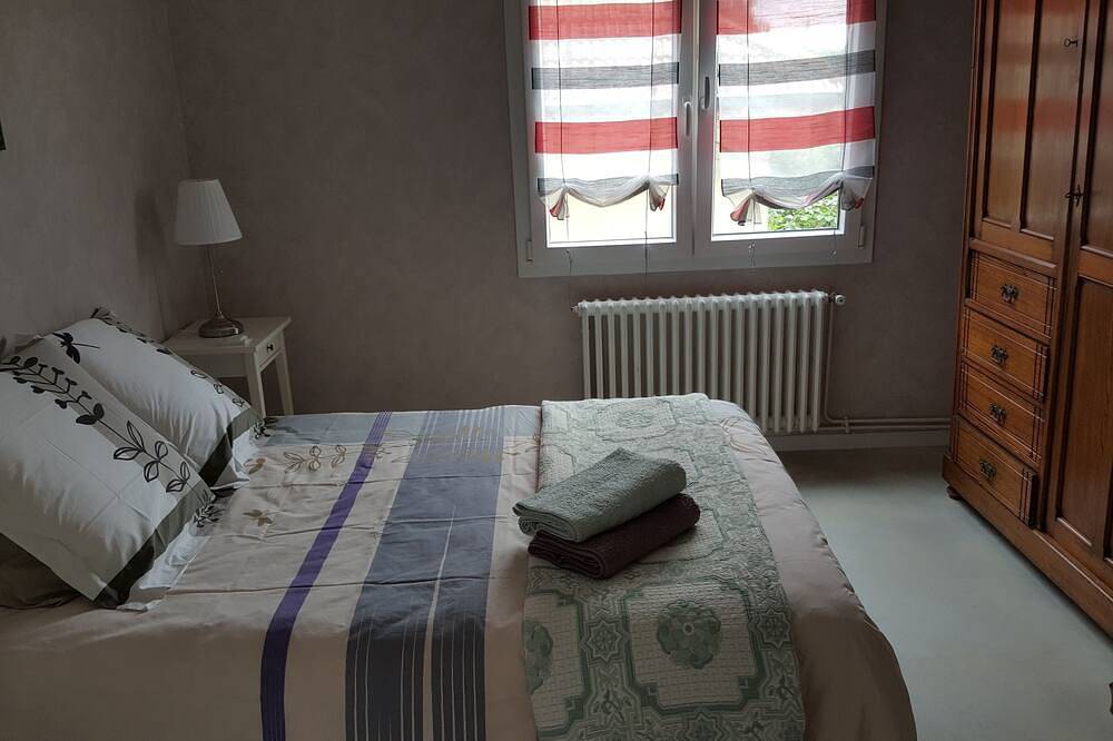 Gîte spacieux 4 pers à Longeville les Metz in Longeville-lès-Metz, Metz-Campagne