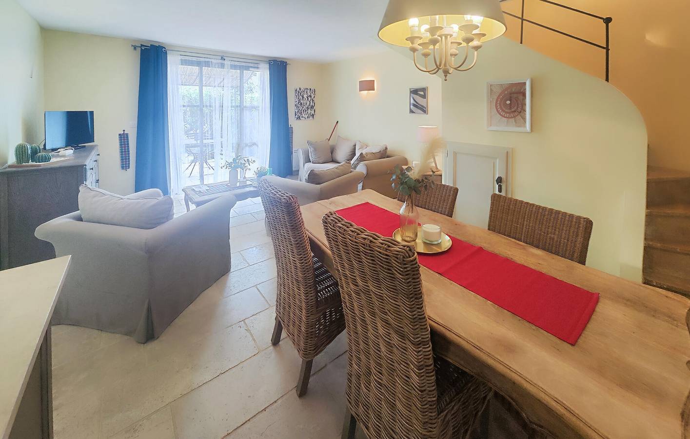 Appartement confortable avec parking et Internet, à 2,5 km de Tournissan in Saint-Laurent-de-la-Cabrerisse, Région de Narbonne