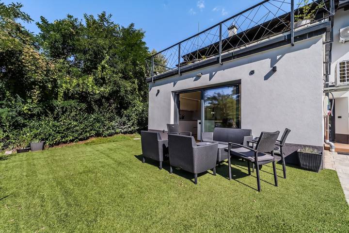 Ganze Wohnung, Green Zone Apartment With Terrace And Parking in Zagreb, Zagreb und Umgebung