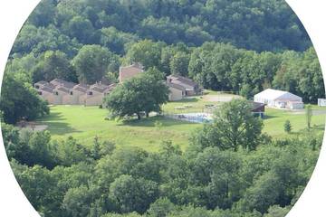Gîte pour 4 personnes, avec jardin et terrasse à Caylus