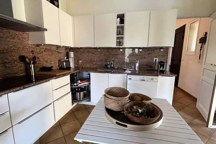 Villa pour 10 personnes, avec piscine ainsi que jardin et vue à Frontignan - 3