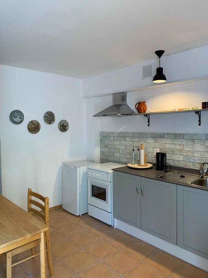 Apartamento de vacaciones para 2 personas, con piscina y vistas además de terraza y jardín en Provincia de Tarragona - 2