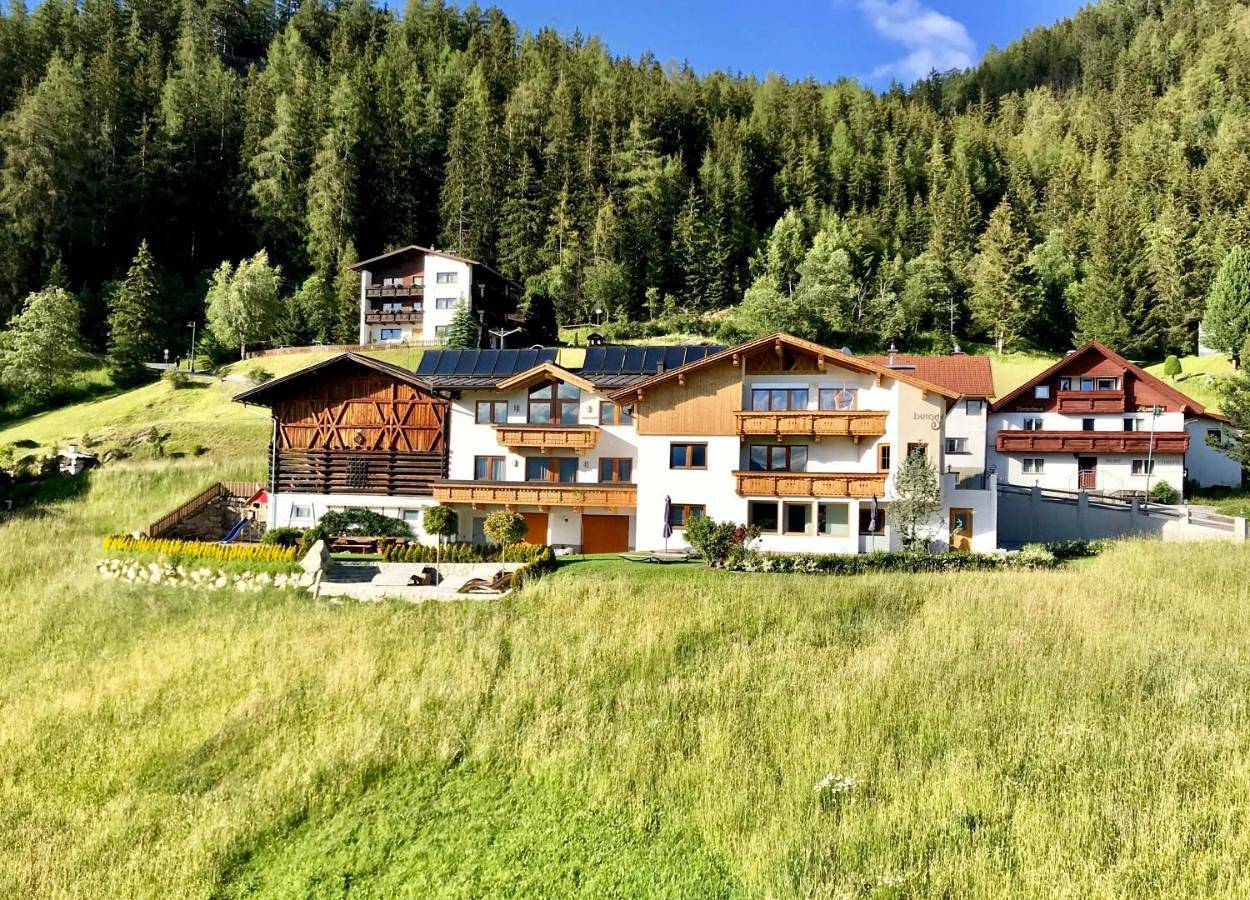 Two-Bedroom Apartment with Shower in Jerzens, Bezirk Imst