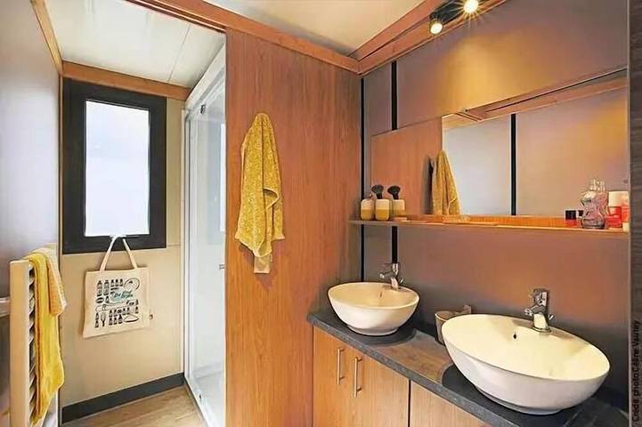 Gîte pour 6 personnes, avec terrasse à Darbres - 4