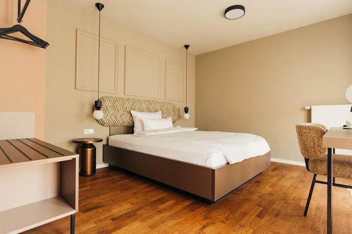 Hotel, mit Terrasse und Ausblick in Backnang
