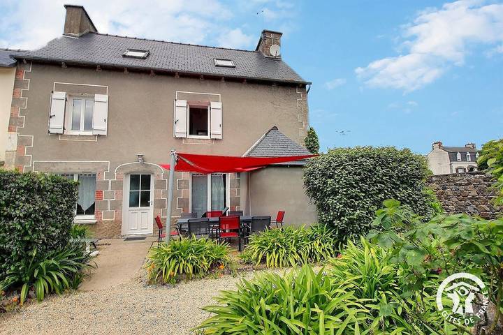 Gîte pour 8 personnes, avec Terrasse et Jardin à Saint-Quay-Portrieux
