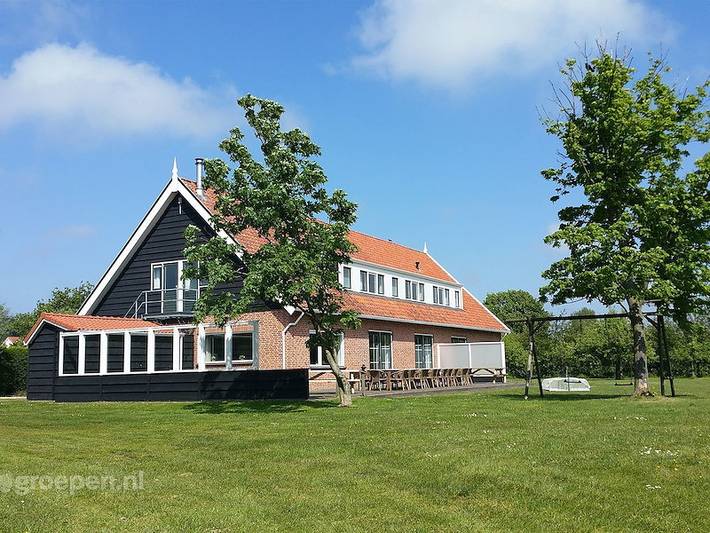 Ferienhaus für 36 Personen, mit Balkon/Terrasse und Terrasse in Burgh-Haamstede