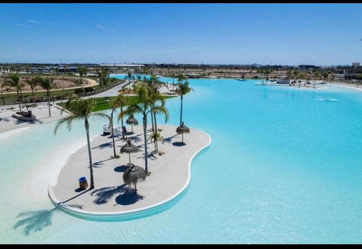 Chalet para 8 personas, con piscina además de jardín y jacuzzi en Campo de Cartagena