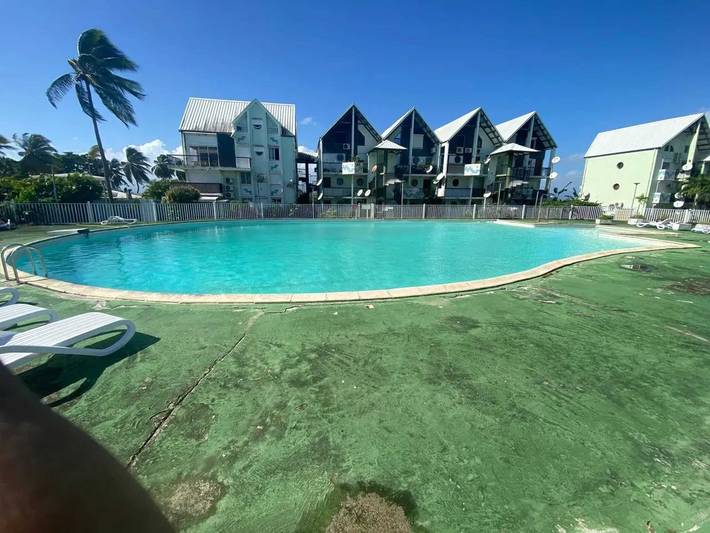 Studio pour 2 personnes, avec balcon et piscine