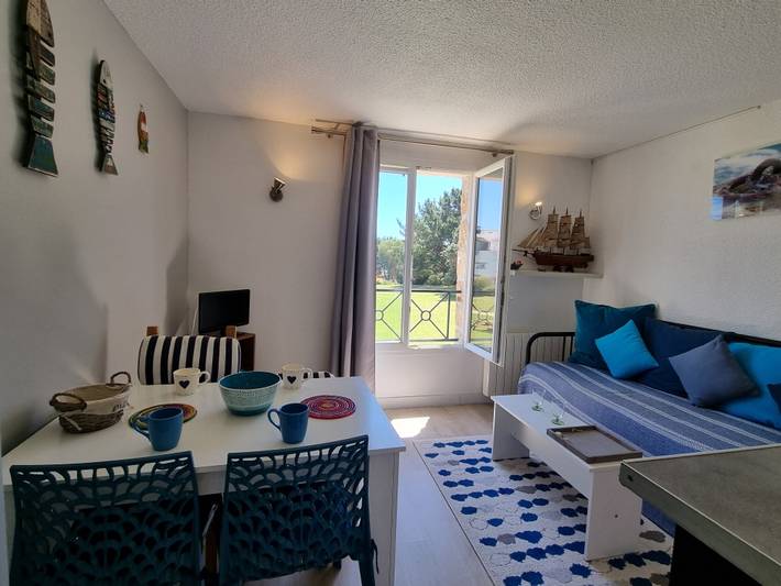 Gîte pour 4 personnes, avec piscine dans Kerjouanno - 3