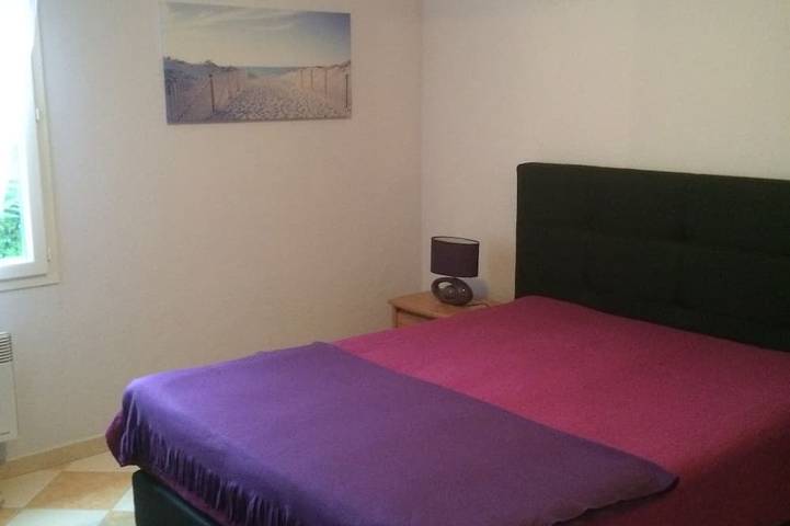 Location de vacances pour 10 personnes, avec terrasse et jardin à Chambonas - 3