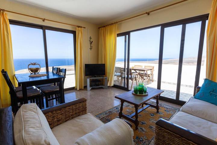 Apartamento de vacaciones para 4 personas, con terraza además de vistas y piscina - 1
