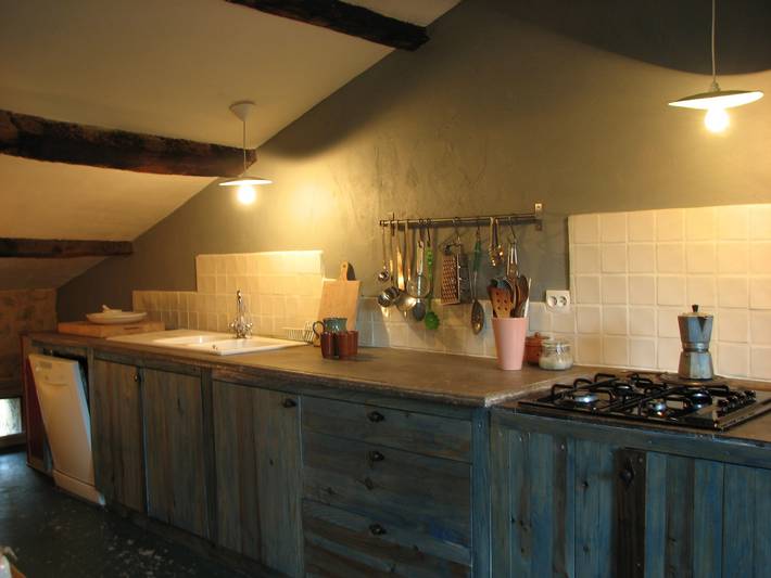 Casa vacanze in piccolo borgo tra campi e montagne in Bouvières, Die e dintorni