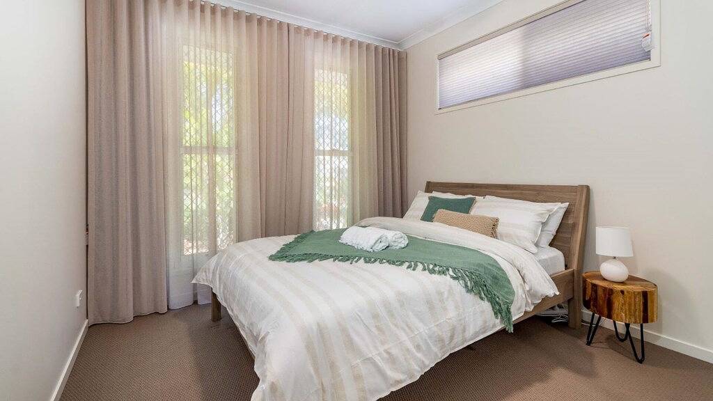 Paradise on the Promontory in Brisbane, Moreton Bay