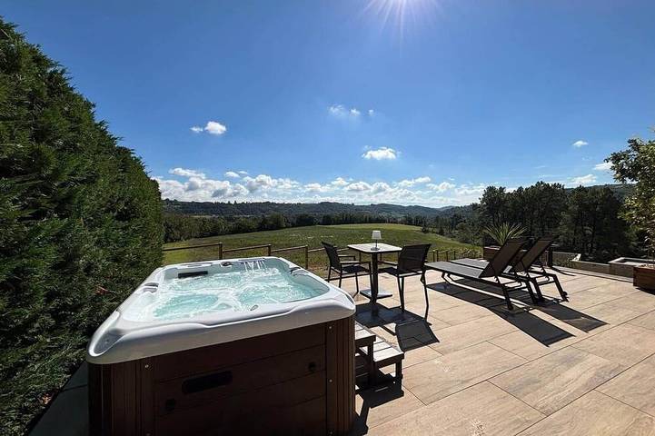 Location de vacances pour 2 personnes, avec Jacuzzi à Bathernay