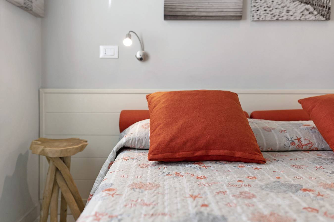 Appartamento intero, 'Victoria Apartments Mediterraneo' con balcone, A/C & Wi-Fi in Diano Marina, Comune di Diano Marina