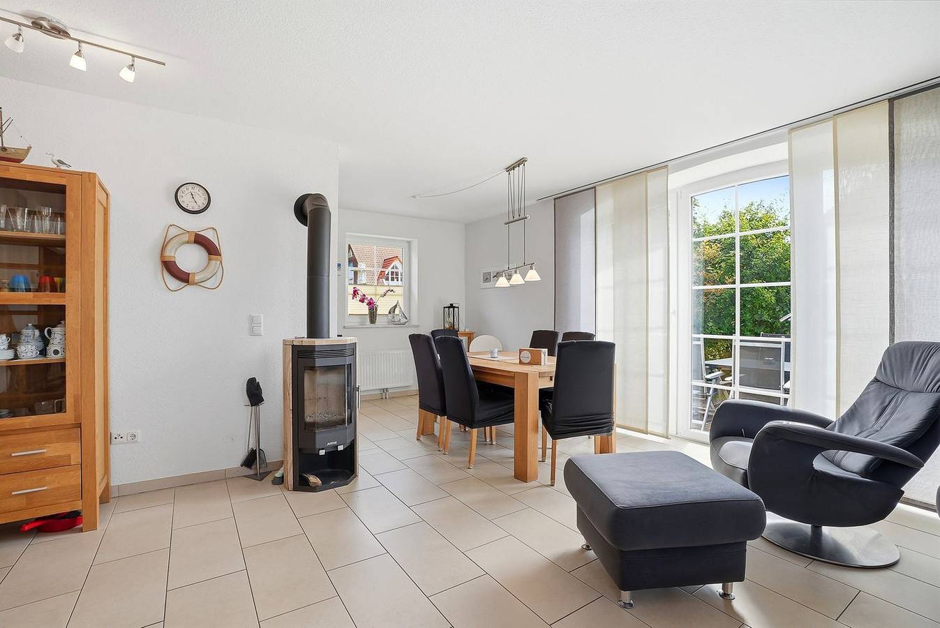 Freistehendes Ferienhaus (100qm) für 6 Personen mit Garten, Kamin, 2 Bädern in Norden, Norden und Umgebung