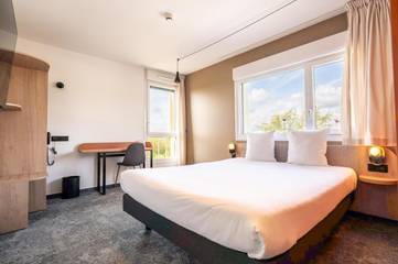 Hôtel pour 2 personnes, avec terrasse, animaux acceptés à Châlons-en-Champagne