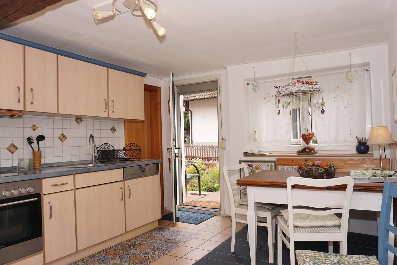 Ganze Wohnung, Ferienwohnung 'Alte Schmiede' mit überdachtem Freisitz, Garten und Wi-Fi in Reichenbach (Baden-Württemberg), Lahr