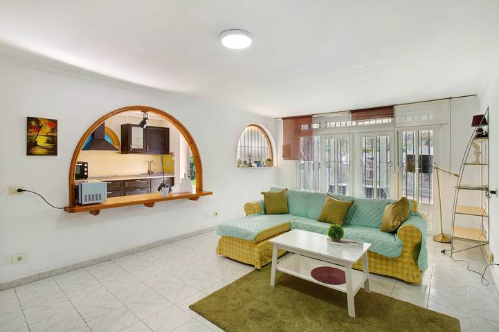 Entire apartment, Vacation Home 'Solhjem' with Mountain View, Garden, Terrace & Wi-Fi in Pueblo de Tauro, Mogán