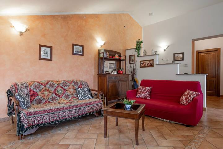 Holiday Home 'I Prati' with Private Pool, Private Terrace and Wi-Fi in Sorano, Grosseto Province