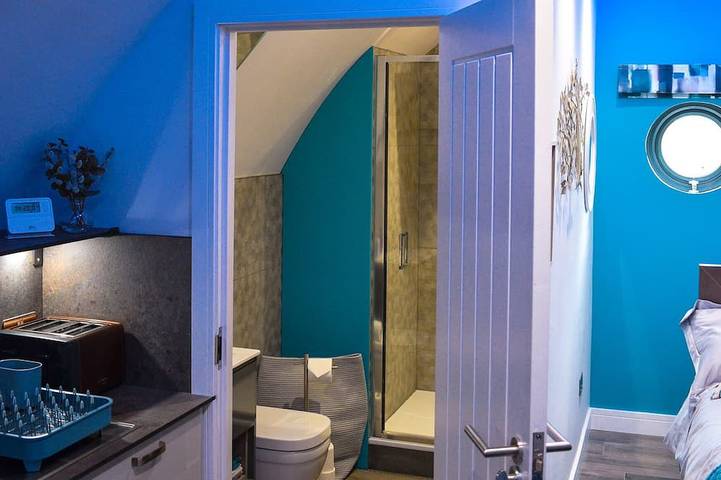 Derecroft Glamping Luxury Lodgepods with Jacuzzi Hot Tub in County Durham