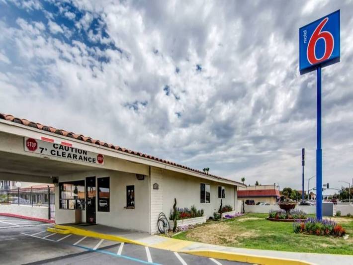 Ganze Wohnung, 1 Kingsize-Bett | Nichtraucher, Kühlschrank mit Mikrowelle in San Joaquin County