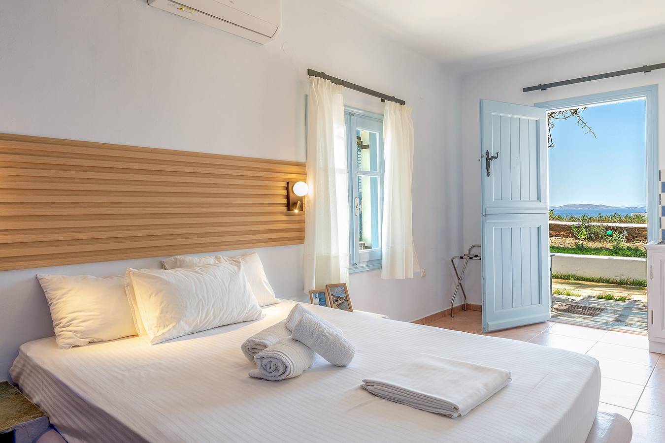 Appartement entier, Appartement '7' avec vue sur la mer, Wi-Fi et climatisation in Tinos