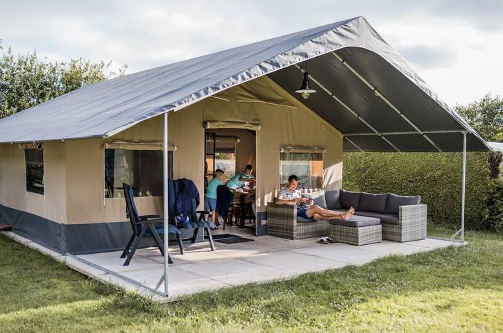 Chalet para 5 personas, con jardín además de vistas al lago y piscina en Provincia de Gerona