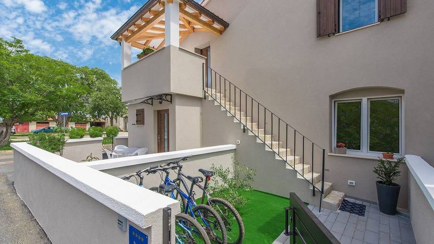 Ferienwohnung für 4 Personen, mit Balkon und Garten - 1