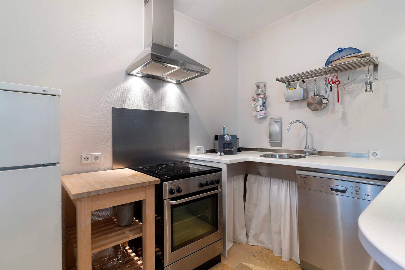 Ganze Wohnung, Ferienwohnung Schmid" mit Bergblick, privater Terrasse und Wlan in Durbach, Mittlerer Schwarzwald