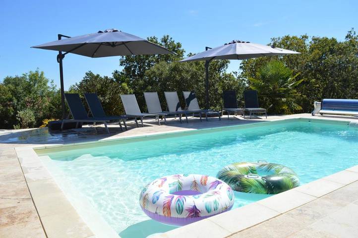 Location de vacances pour 8 personnes, avec piscine ainsi que jardin et vue à Cajarc - 3