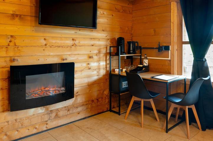 'Les Chalets De Tesa' with Mountain View, Wi-Fi, and Air Conditioning in Occhiatana, Calvi Området