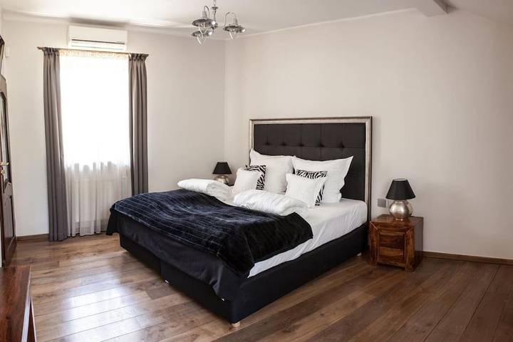 Villa für 4 Personen, mit Balkon und Whirlpool sowie Terrasse und Garten in Niederschlesien - 4