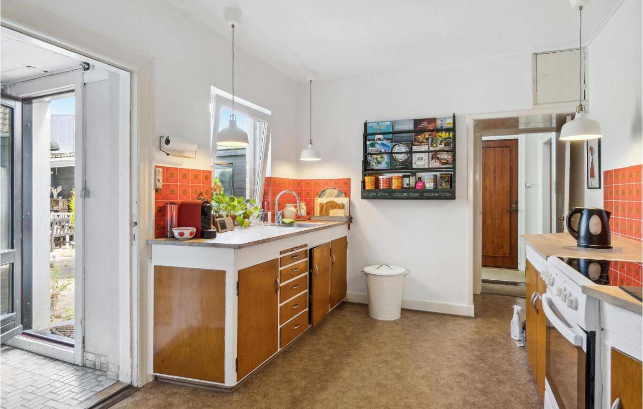 Three-Bedroom Holiday Home in Fejø, Svenske Østersøen
