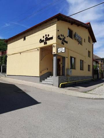 Gîte pour 3 personnes, avec jardin et vue, adapté aux familles dans Deva (Roumanie)