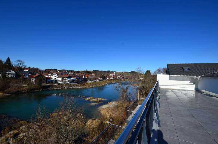 Ferienwohnung für 4 Personen, mit Seeblick und Ausblick sowie Terrasse in Prem