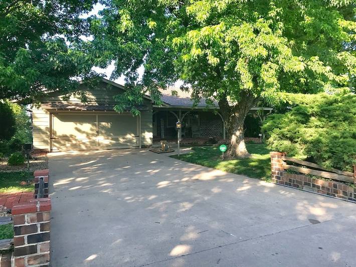 Cabin for 6 people, with yard in Kansas