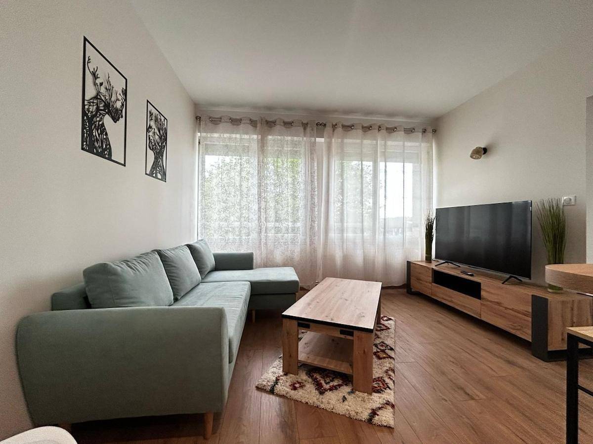 Appartement entier, One-Bedroom Apartment in Panazol, Région de Limoges