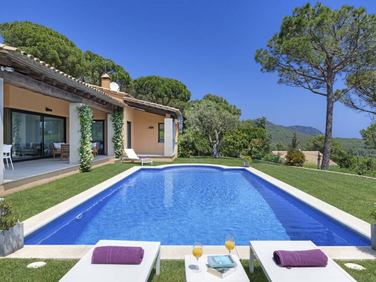 Moderne Villa in Begur mit privatem Pool und Garten in Begur, Costa Brava