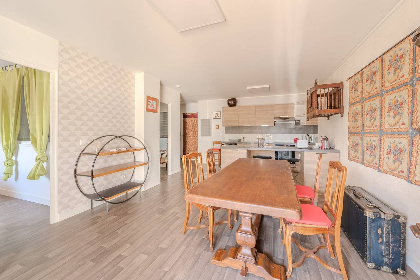Entire apartment, La  Grande Terrasse - Bbq - Proche Golf in Gargenville, Yvelines