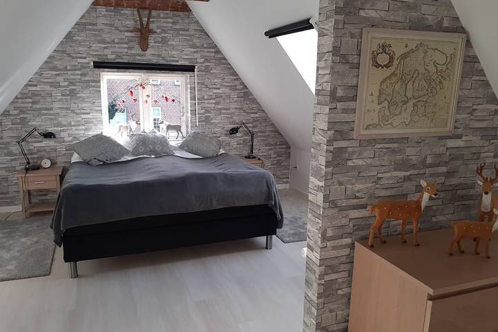 Ferienwohnung für 5 Personen, mit Whirlpool und Terrasse sowie Garten