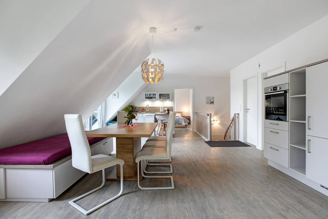 Ganze Wohnung, Ferienwohnung 'Wald Und Meer' mit Meerblick, Balkon und Wi-Fi in Glücksburg, Flensburger Förde