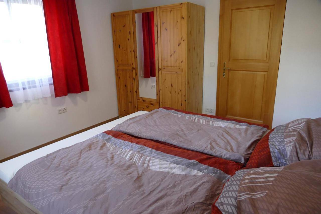Ganze Wohnung, Apartment with Terrace in Gemeinde Mattsee, Bezirk Salzburg-Umgebung